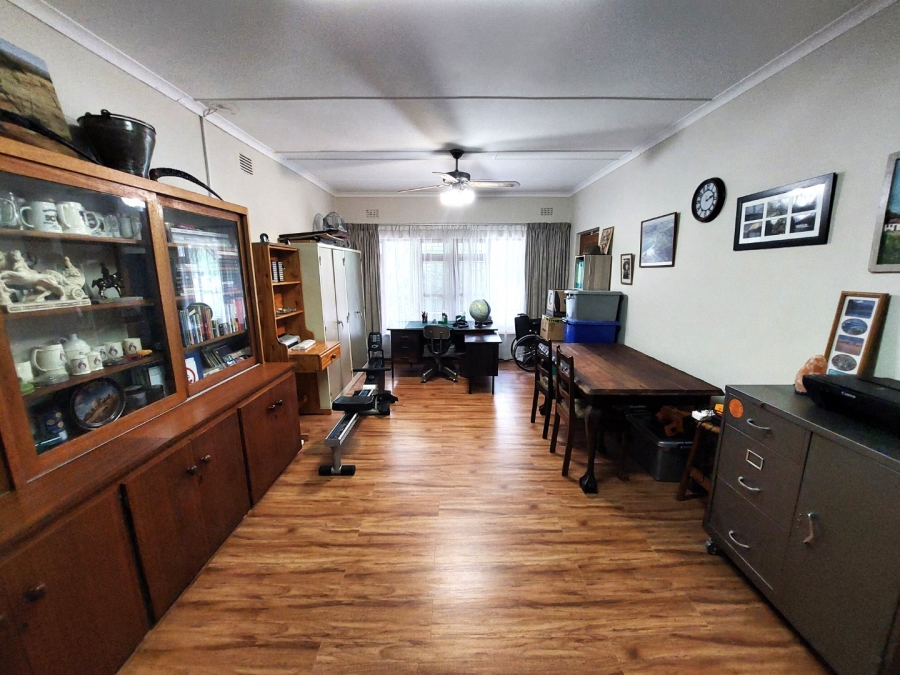 5 Bedroom Property for Sale in Oudtshoorn South Western Cape